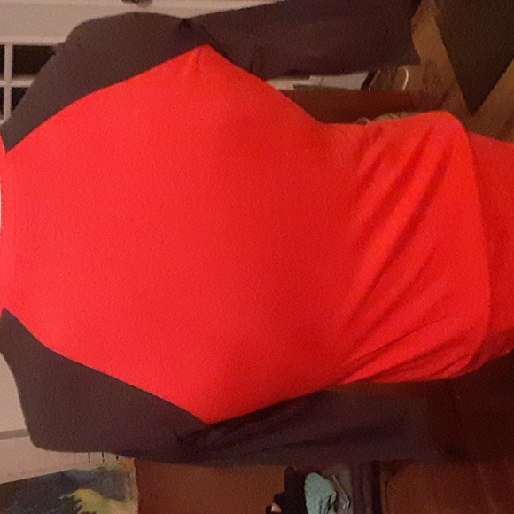 Tinkerbell Disney Tshirt - Picture 4 of 6